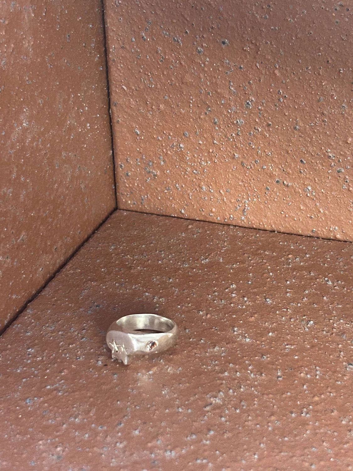 Skull Ring, Size: 5.5, Stone: Garnet