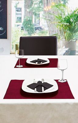 Mantel individual desechable Breakfast Ideal para hostelería, comedores, servicios de catering.