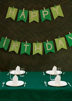 Rollo de mantel continuo Banquet para hostelería, comedores, servicios de catering, banquetes populares y otros usos.