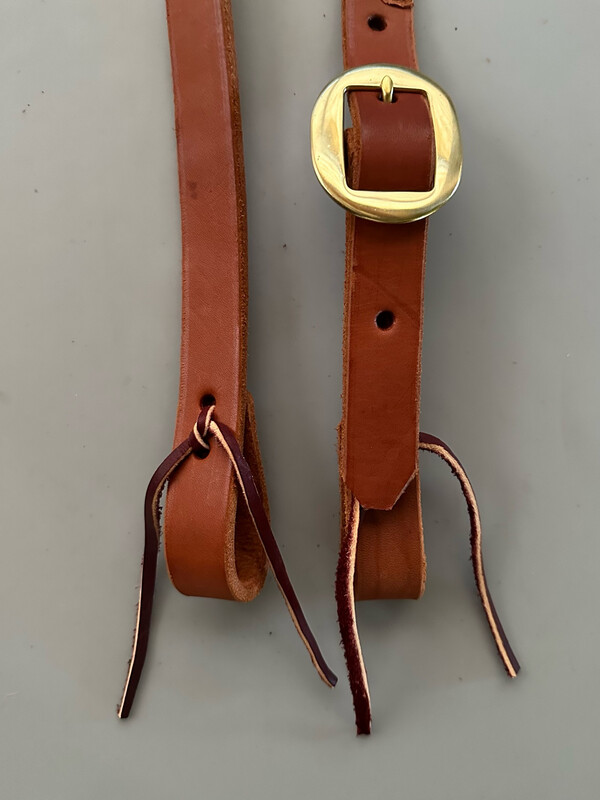Robert Teskey Single Slit Ear Headstall Beveled Edges with One Oval Brass Buckle in Medium Oil 1”Width
