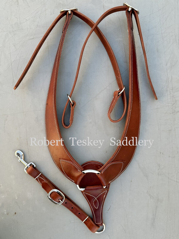 Pulling CollarSmooth Leather in Mahogany Red Medium Oil Finish with 22” Length Shoulder Pieces &amp; 32” Length Pulling Tugs