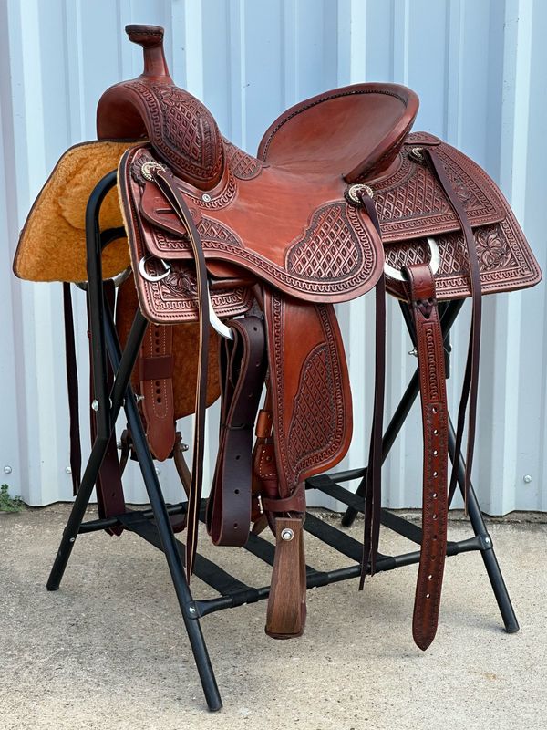 Robert Teskey Elite Cow Horse Saddle with a 15 1/2- inch Slick Out Seat