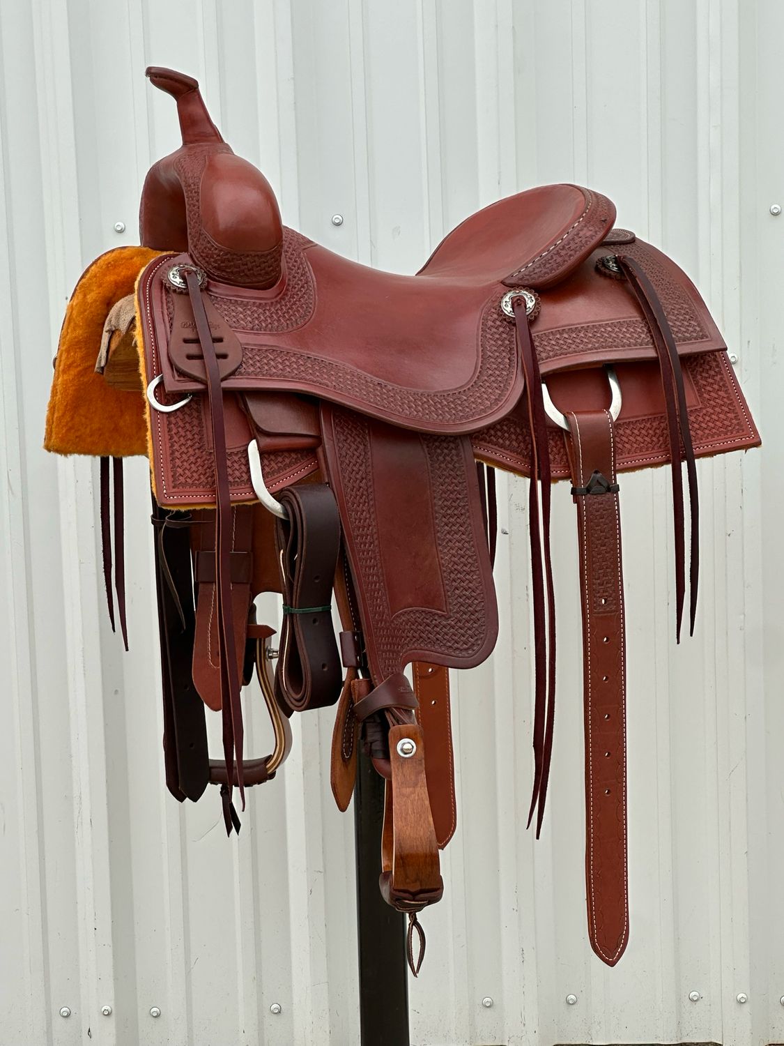 Robert Teskey Elite Cutting Horse Saddle with a 16- inch Slick Out Seat BW Tree Wide BW Border