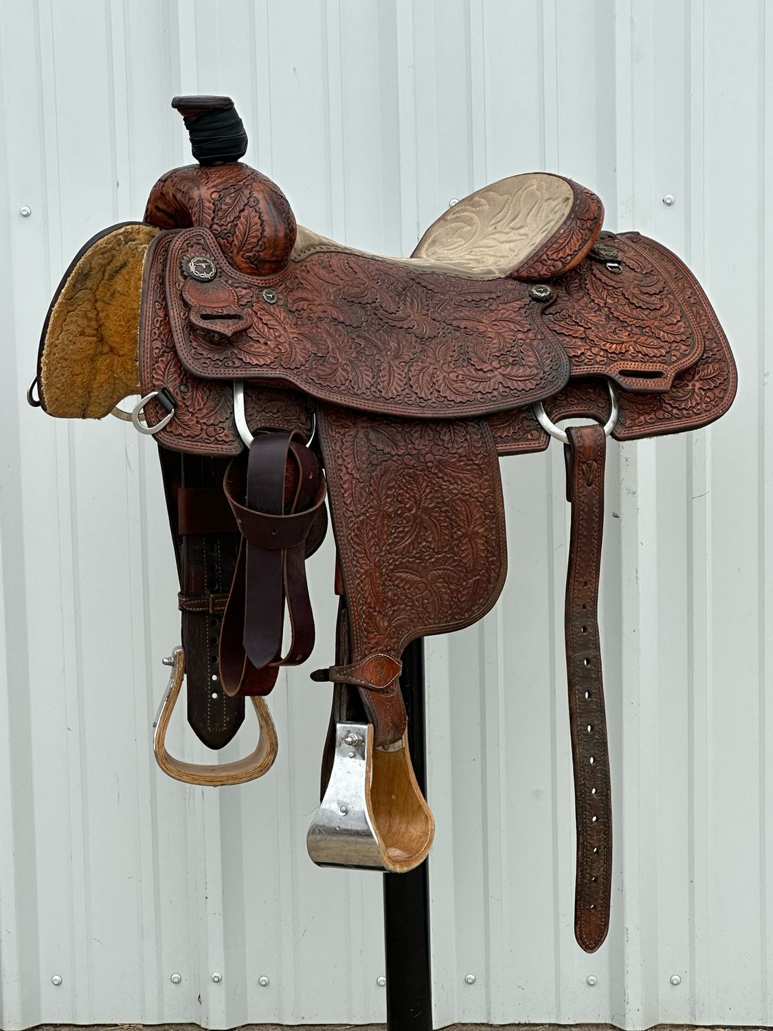 Tod Slone Cuero Tx Roping Saddle with a 16- inch Padded Seat Oak Leave Tooled