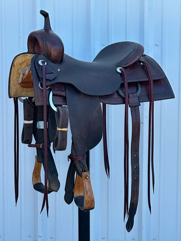 Kyle Tack Eagle Mountain Saddlery Andy Maschke Cutting Horse Saddle with a 16- inch Slick Out Seat with Snake Border Buster Welch Tree