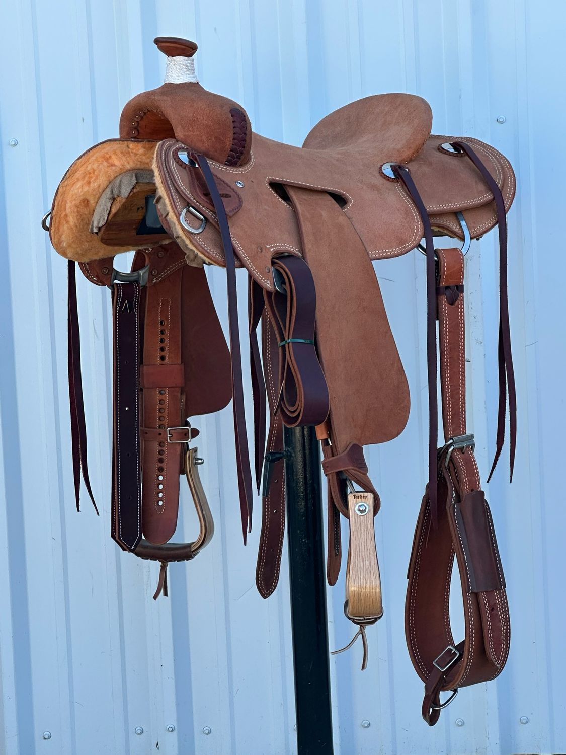 Robert Teskey Strip Down Seat Rig Ranch Roping Saddle with a 14 1/2- inch Rough Out Seat Double Stitch