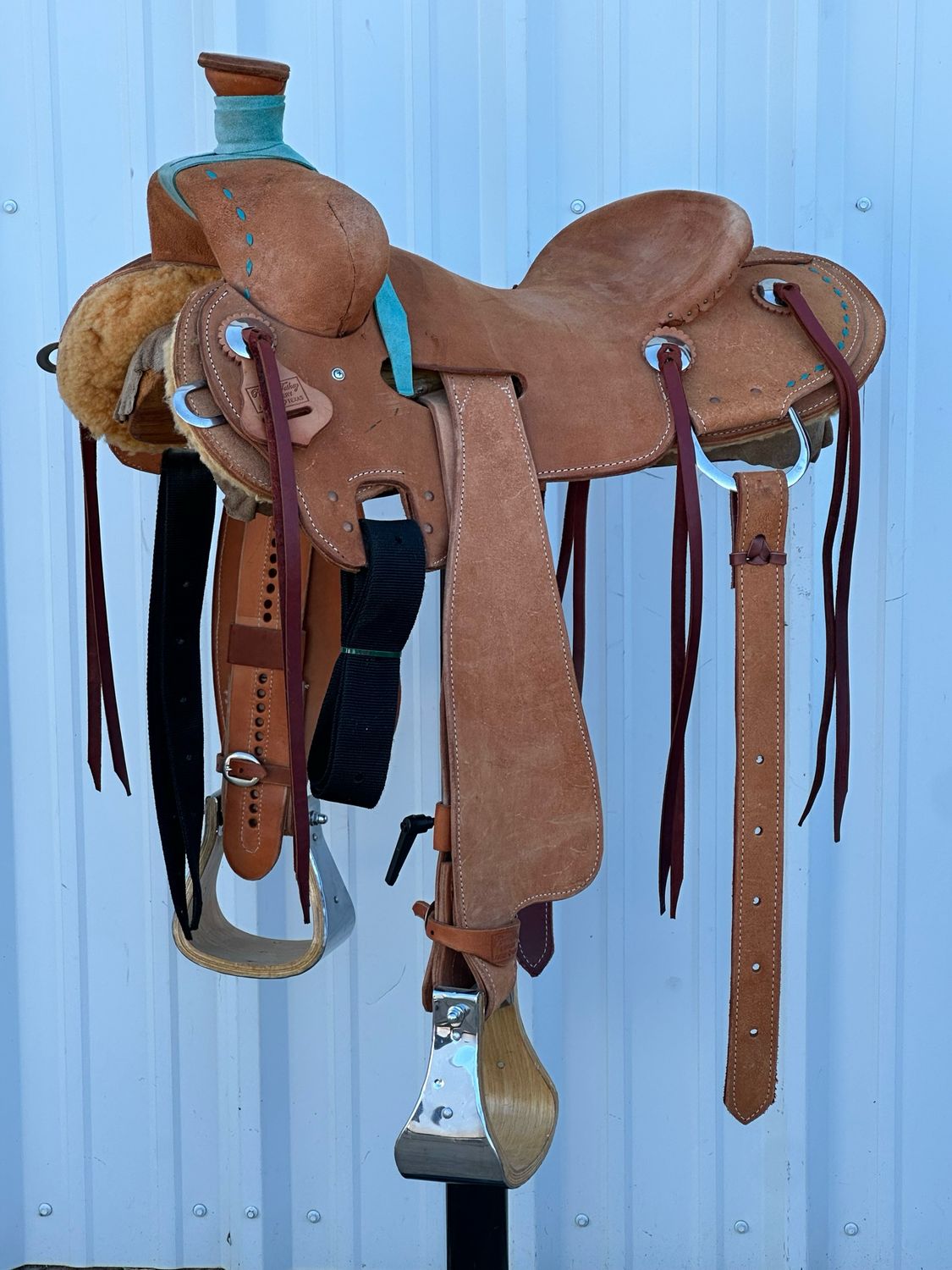 Robert Teskey Strip Down Seat Rig Ranch Roping Saddle 15- inch Rough Out Seat Turquoise Buck Stitch Border Tucson Keetch Tree