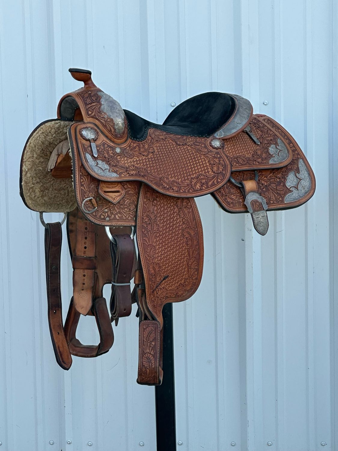 Allen Ranch Saddle Shop Bixby, OK Western Pleasure Horse Show Saddle with a 15 1/4- inch Black Suede Padded Seat Basket Weave with Oak Leave Border Sterling Overlay