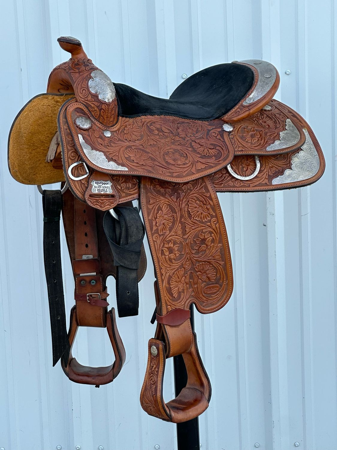 Reinsman Silver Series Yoakum Tx Pleasure Horse Saddle with a 15 1/4- inch Black Suede Padded Seat Tooled Floral