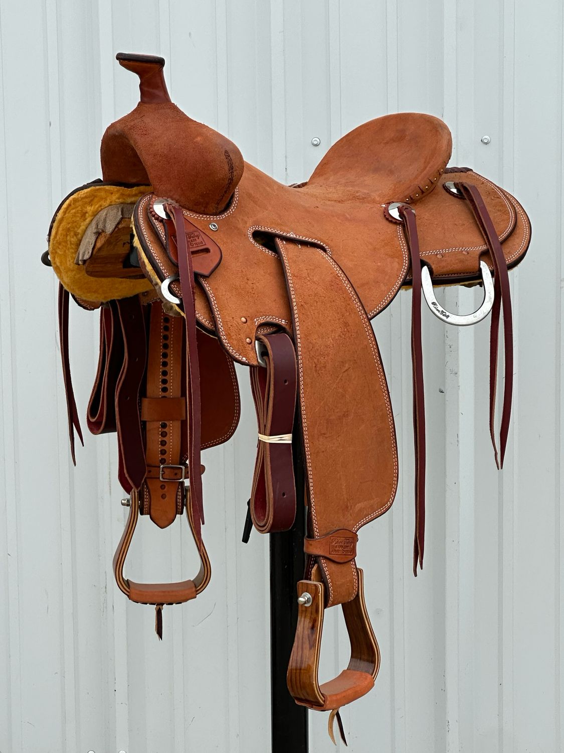 Robert Teskey Strip Down Seat Rig Ranch Roping Saddle with a 16- inch Rough Out Seat Light Finish