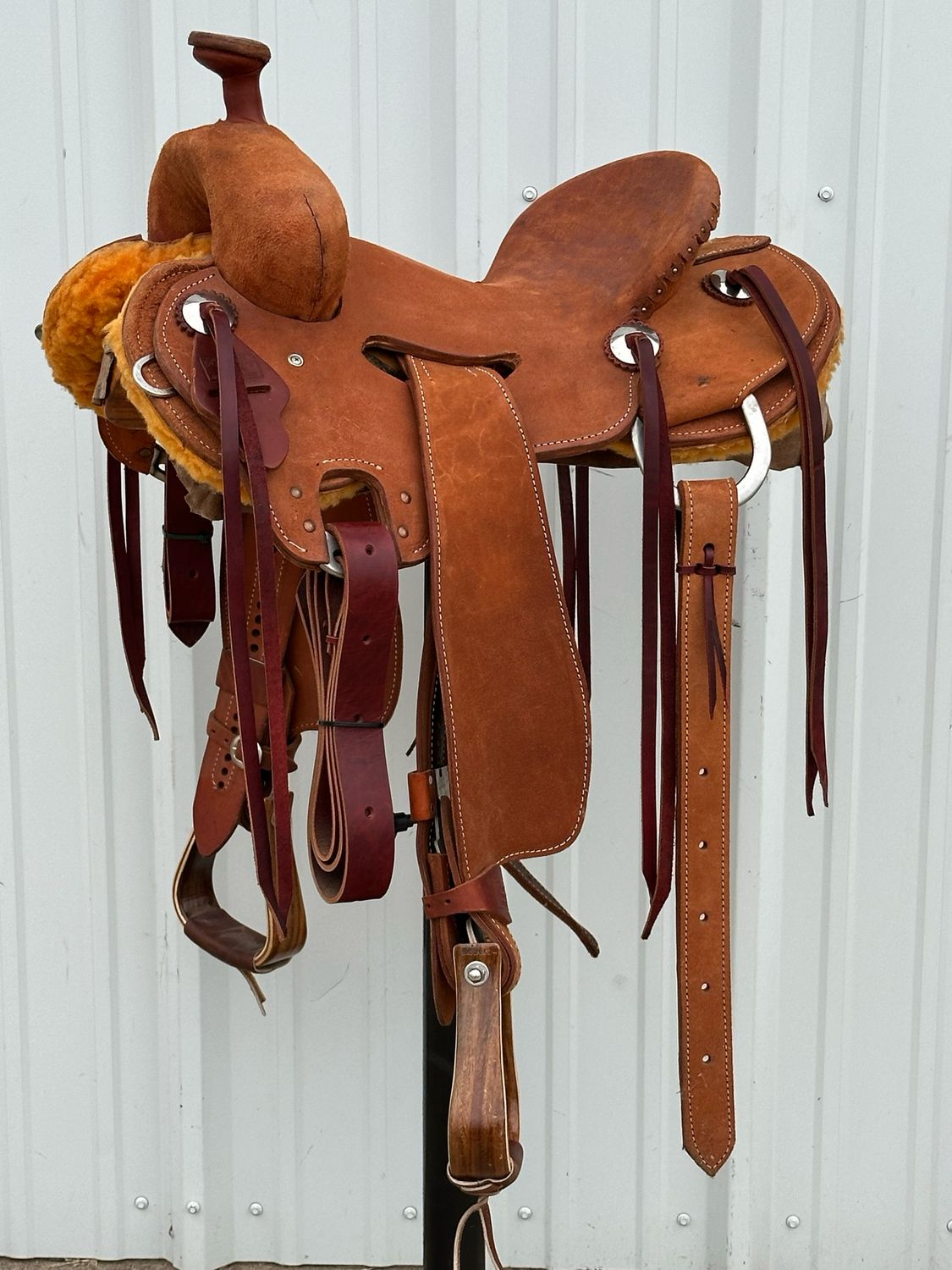 Robert Teskey Seat Rig Strip Down Ranch Roping Saddle with a 14- inch Rough Out Seat