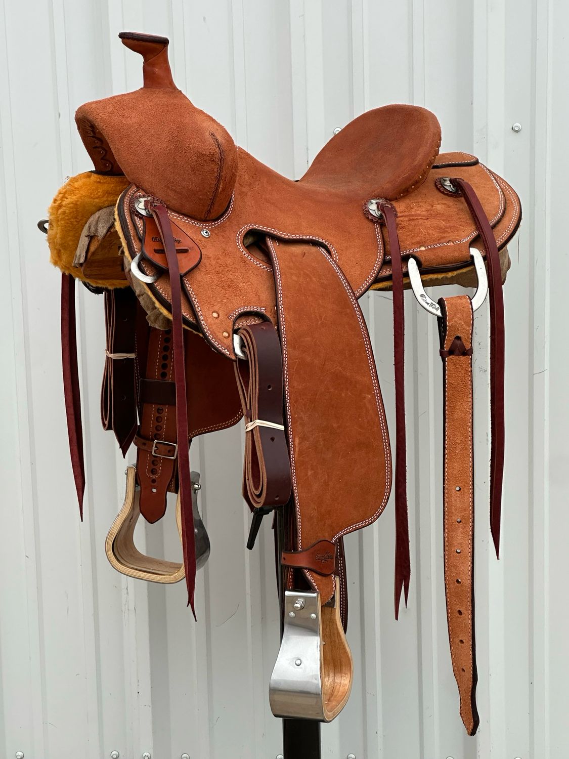 Robert Teskey Elite Super Arizona Strip Down Seat Rig Ranch Roping Saddle with a 14- inch Rough Out Seat Double Stitch