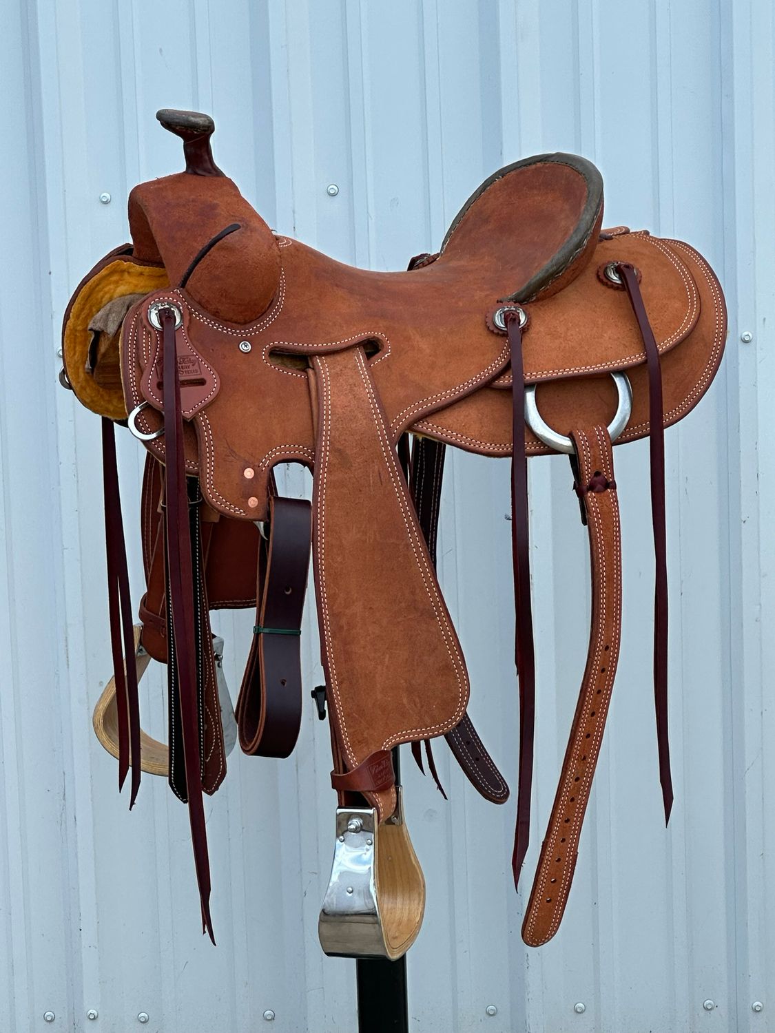 Robert Teskey Strip Down Seat Rig Ranch Roping Saddle with a 15 3/4- inch Rough Out Seat Double Stitch Light Finish