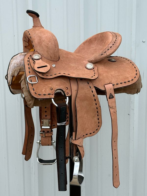 Chisom Trail Kid’s Saddle with a 11 1/2-inch Rough Out Seat Buck Stitch Border Light Finish