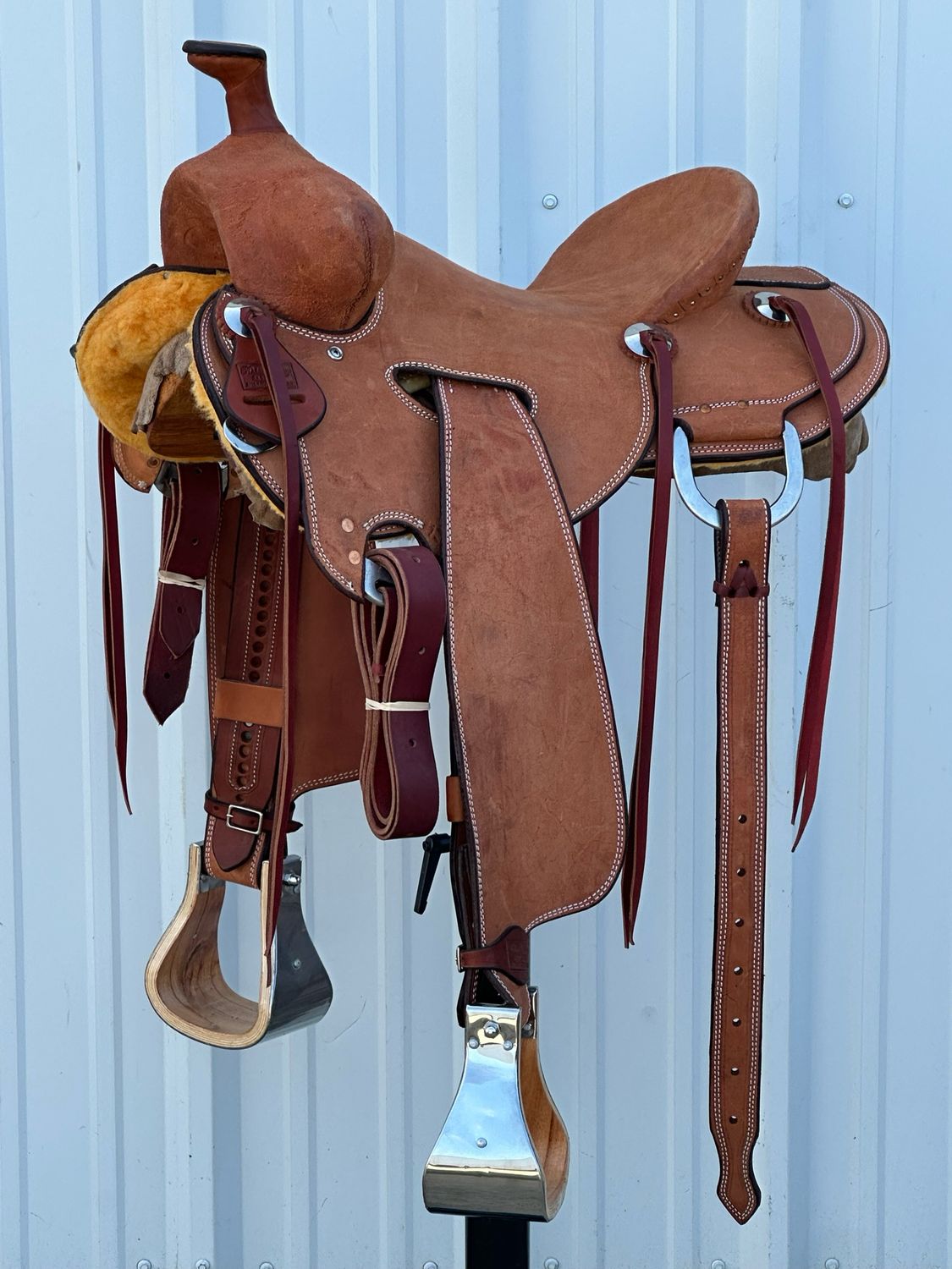Robert Teskey Strip Down Seat Rig Ranch Roping Saddle with a 15- inch Rough Out Seat Double Stitch Medium Finish