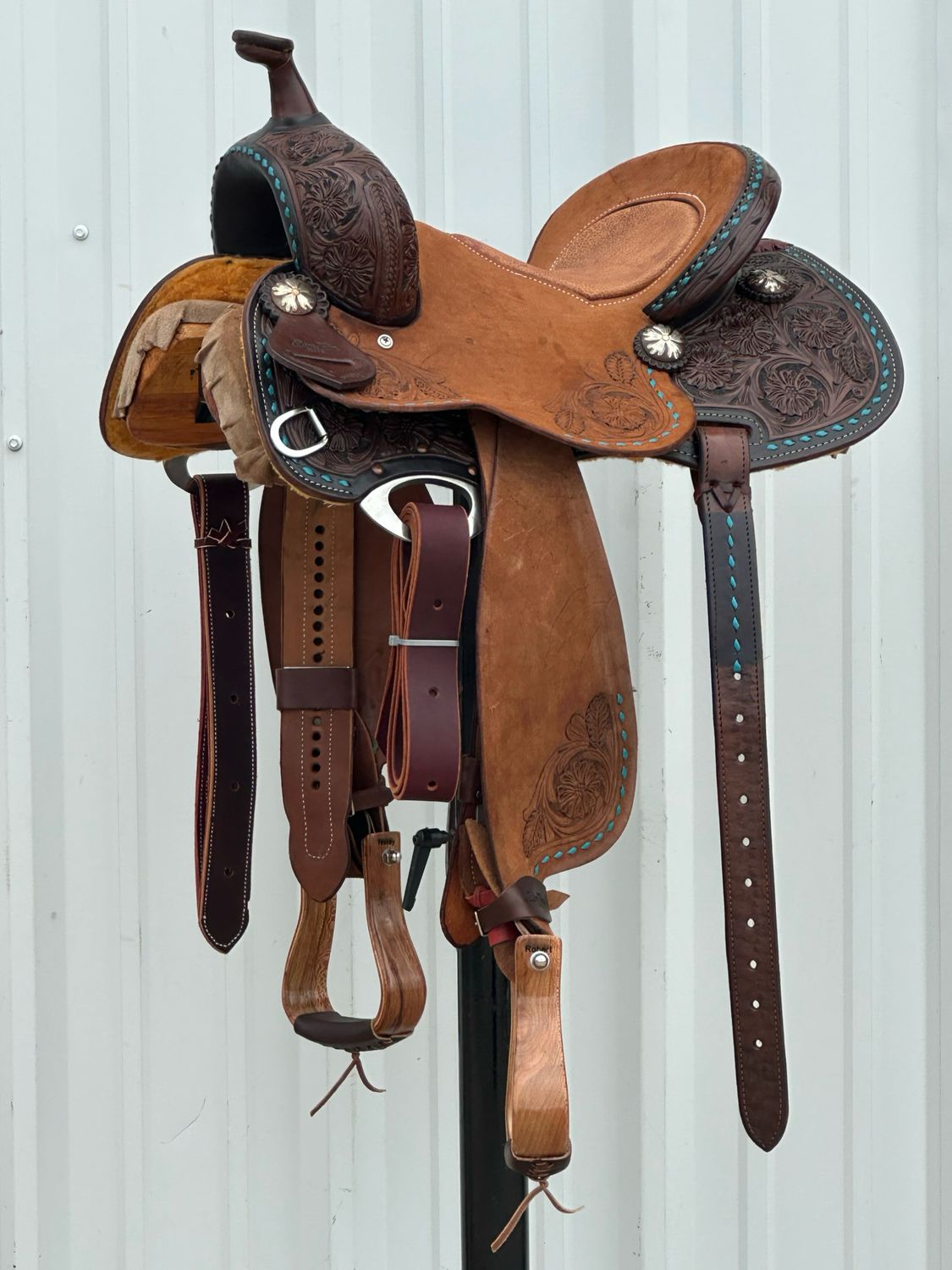 Robert Teskey Elite Barrel Racing Saddle with a 13 3/4- inch Exotic Inlay Seat Tooled Floral Turquoise Buck Stitch Dark Finish