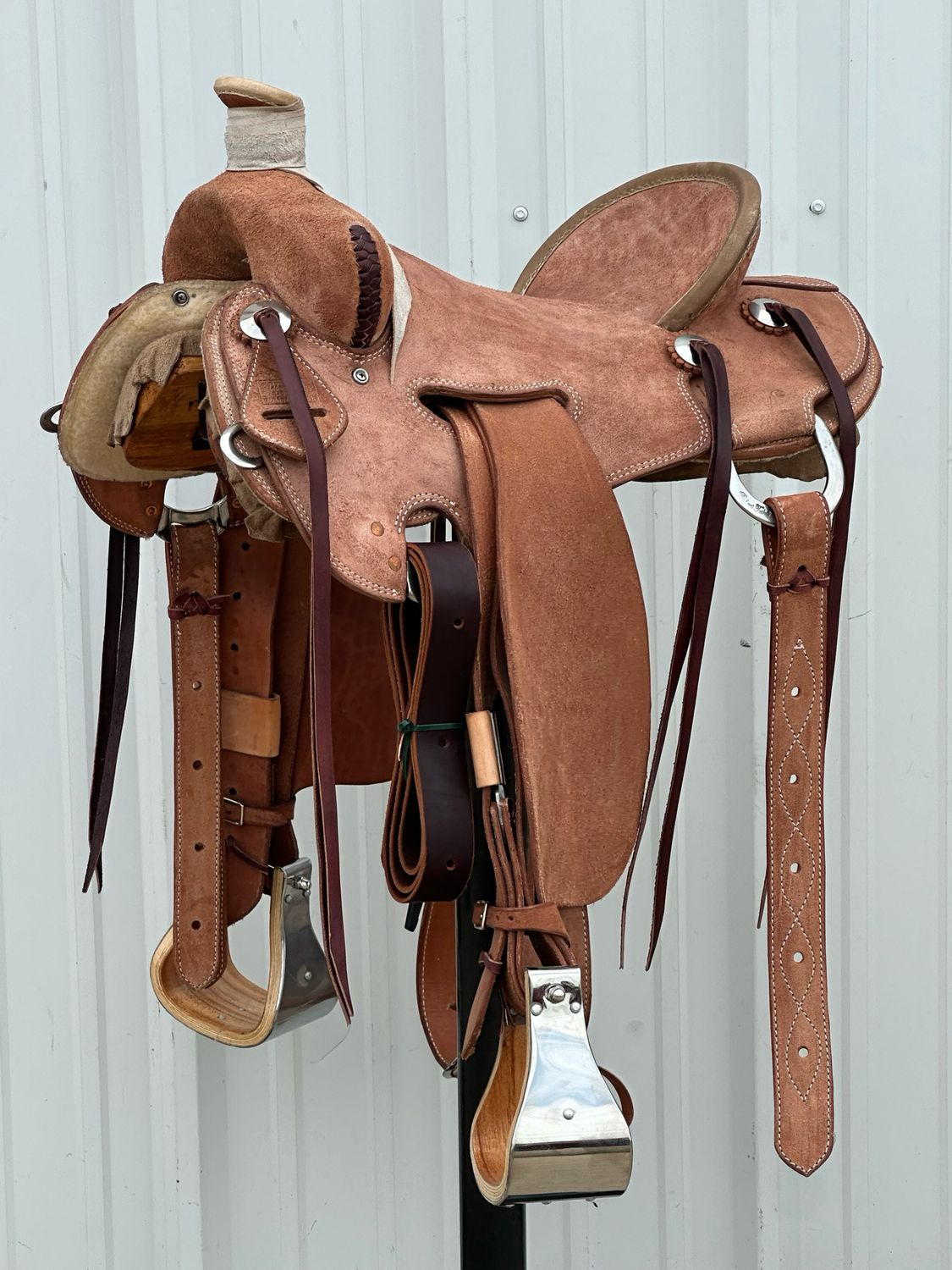 Robert Teskey Strip Down Seat Rig Ranch Roping Saddle with a 16- inch Rough Out Seat Double Stitch Light Finish