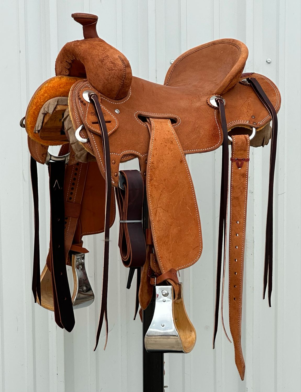 Robert Teskey Elite Strip Down Seat Rig Ranch Roping Saddle with a 15- inch Rough Out Seat Double Stitch Medium Finish