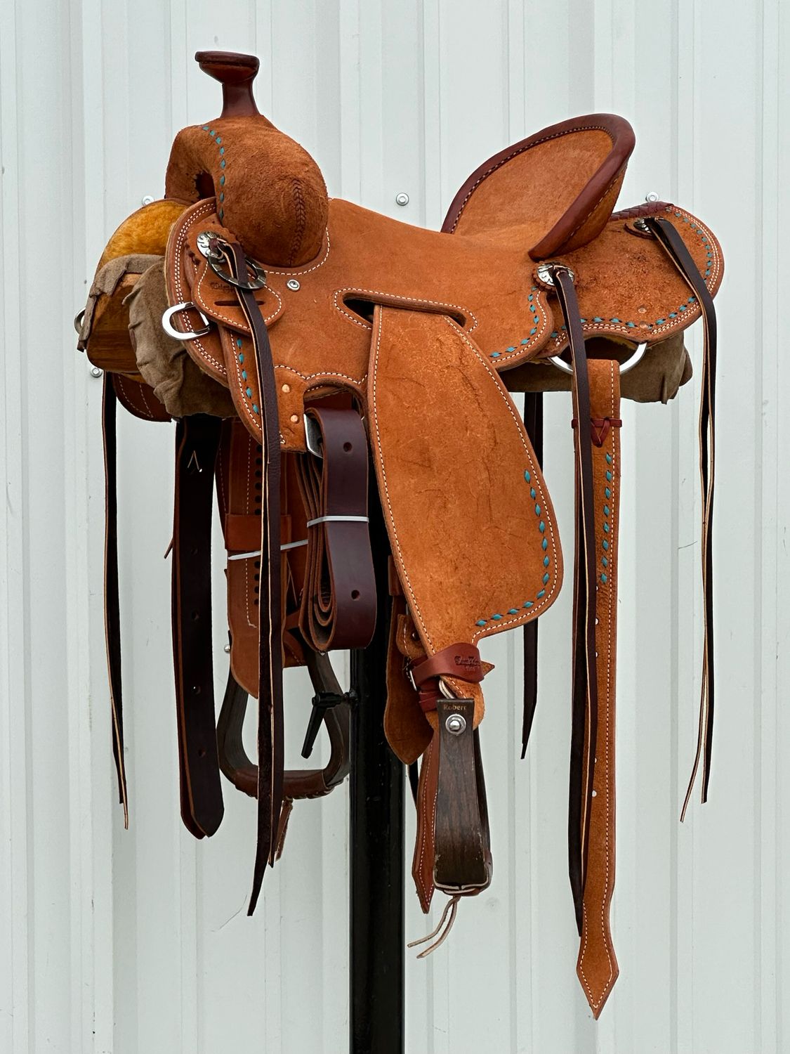 Robert Teskey Elite Strip Down Seat Rig Ranch Roping Saddle with a 14- inch Rough Out Seat Turquoise Buck Stitch Border