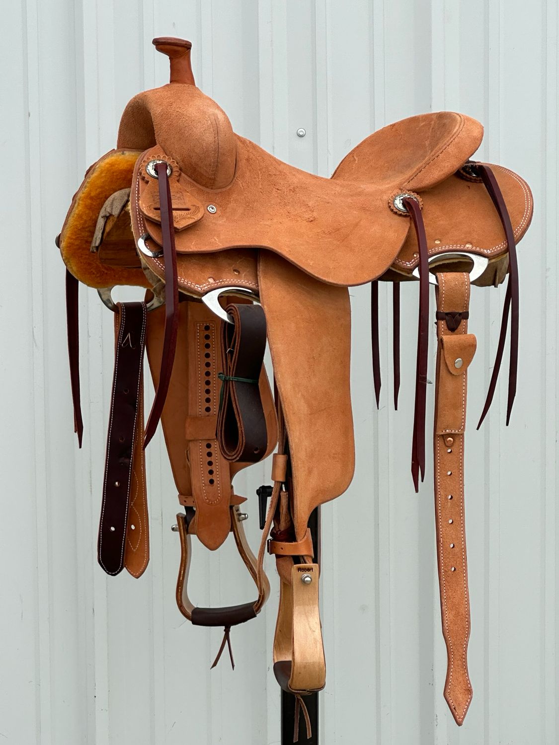Robert Teskey Elite Cow Horse Saddle with a 15 3/4- inch Rough Out Seat Double Stitch Light