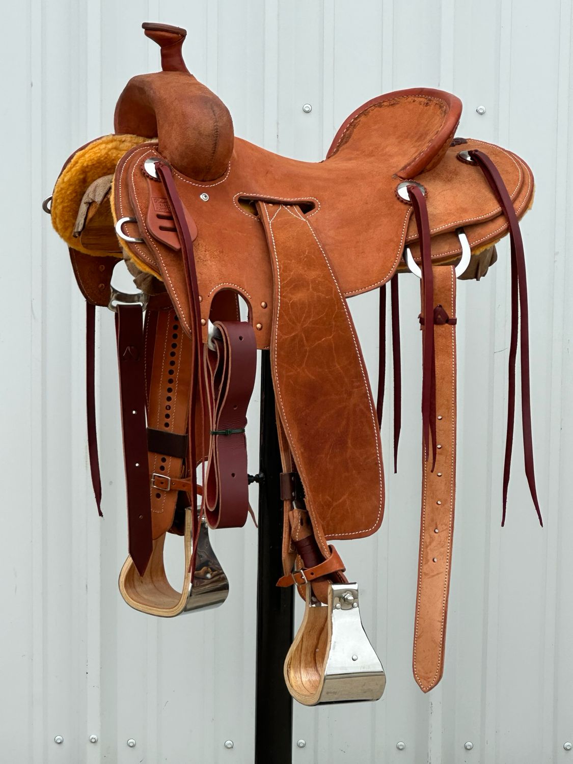 Robert Teskey Strip Down Seat Rig Ranch Roping Saddle with a 15- inch Rough Out Seat Light Medium Finish WJ- Tree