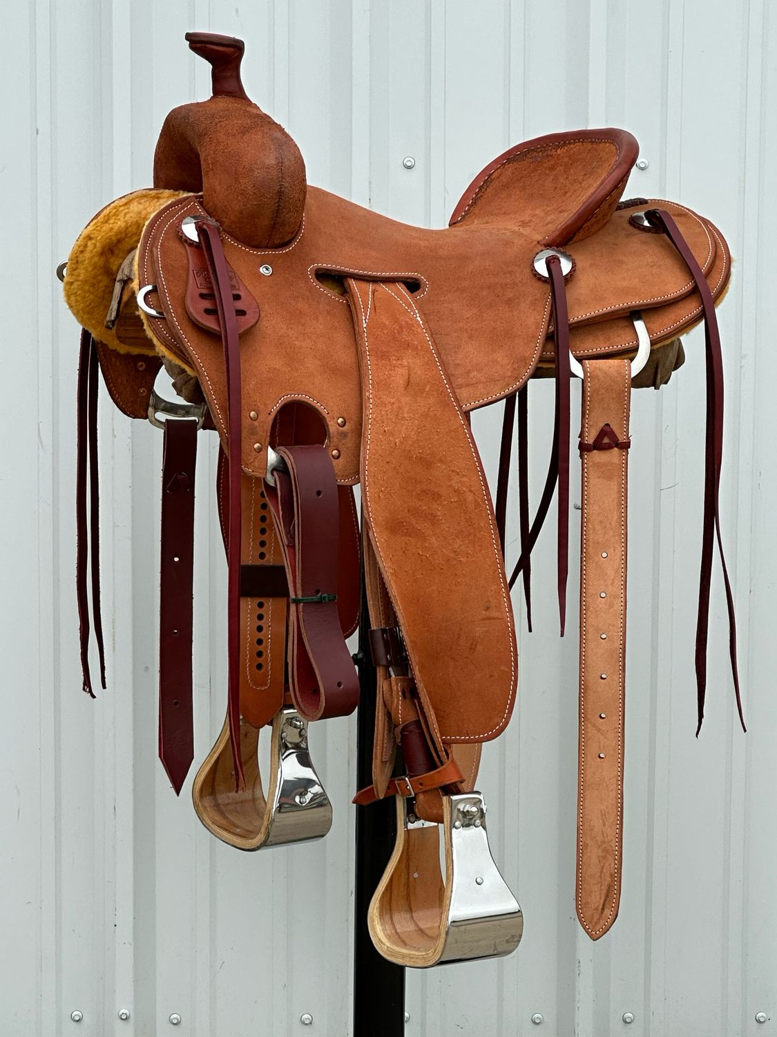 Robert Teskey Strip Down Seat Rig Ranch Roping Saddle with a 15 3/4- inch Rough Out Seat Light Medium Finish WJ- Tree