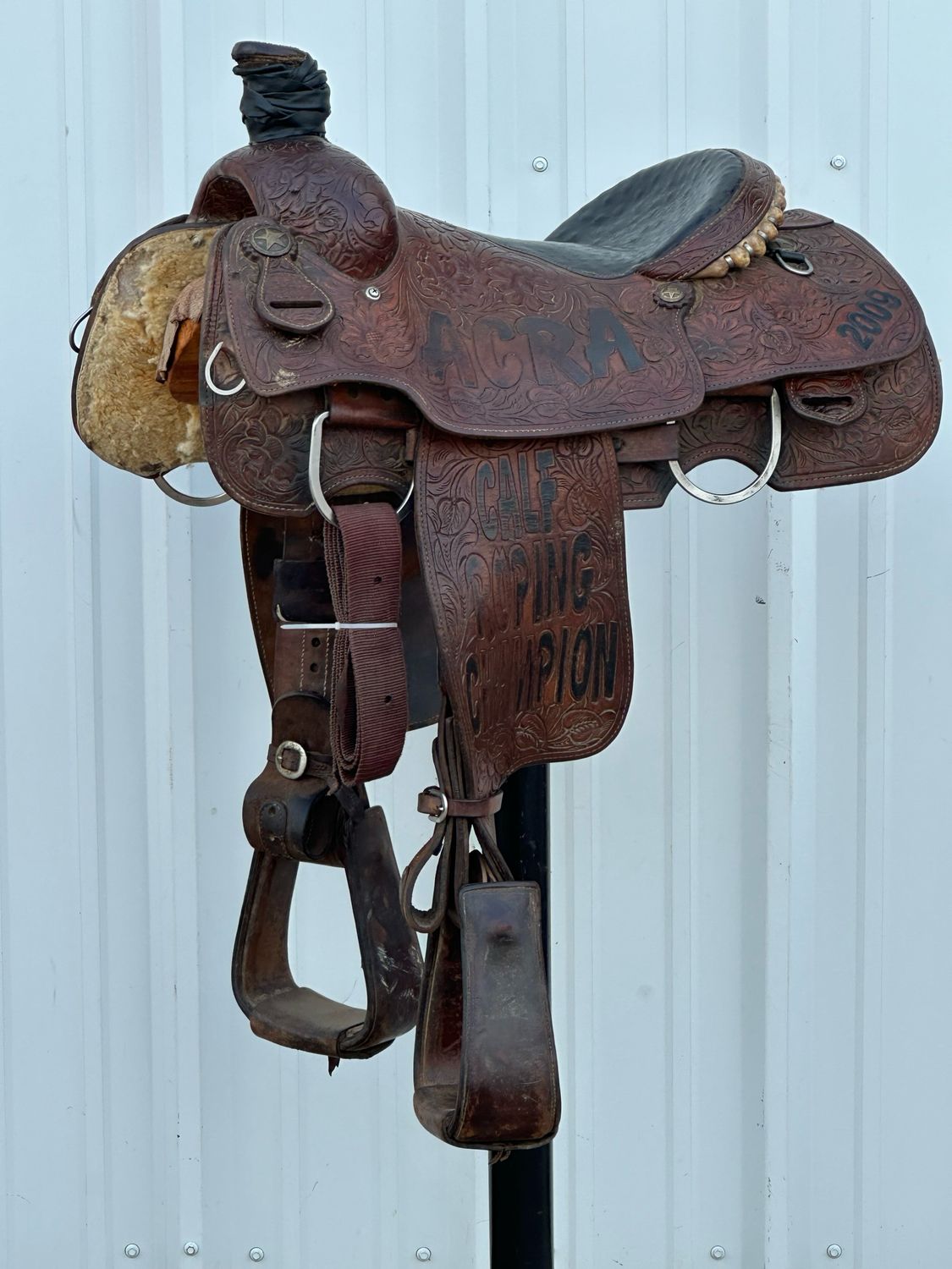 Brazilian Master Saddles Roping Saddle with a 14- inch Exotic Inlay Seat Allover Tooled Floral