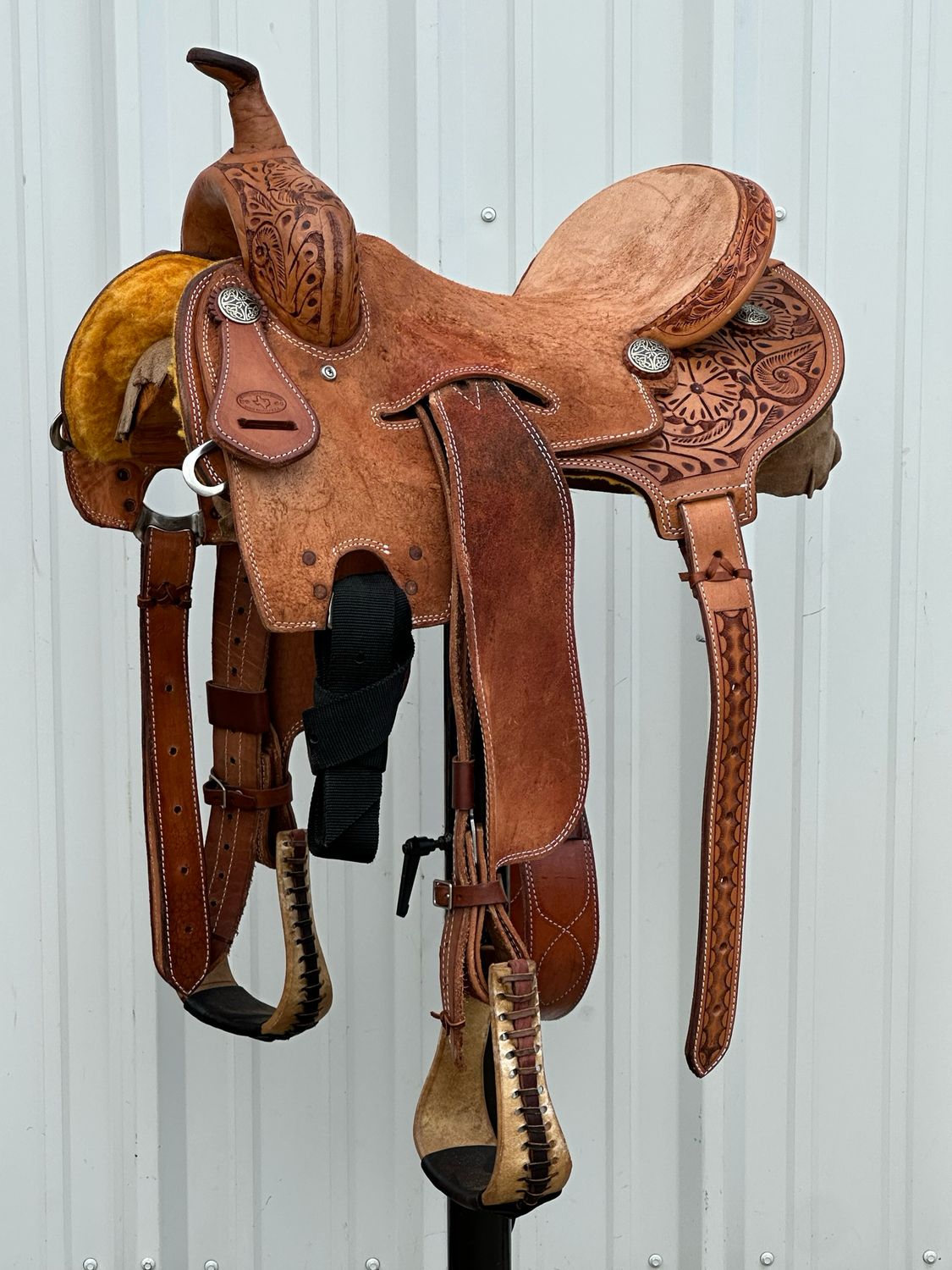 Heart O Texas Strip Down Seat Rig All Around  Saddle with a 14 3/4-inch Rough Out Seat Tooled Floral
