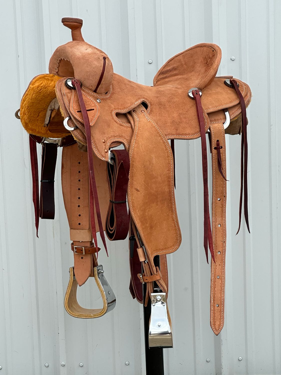Robert Teskey Seat Rig Strip Down Ranch Roping Saddle with a 16- inch Rough Out Seat