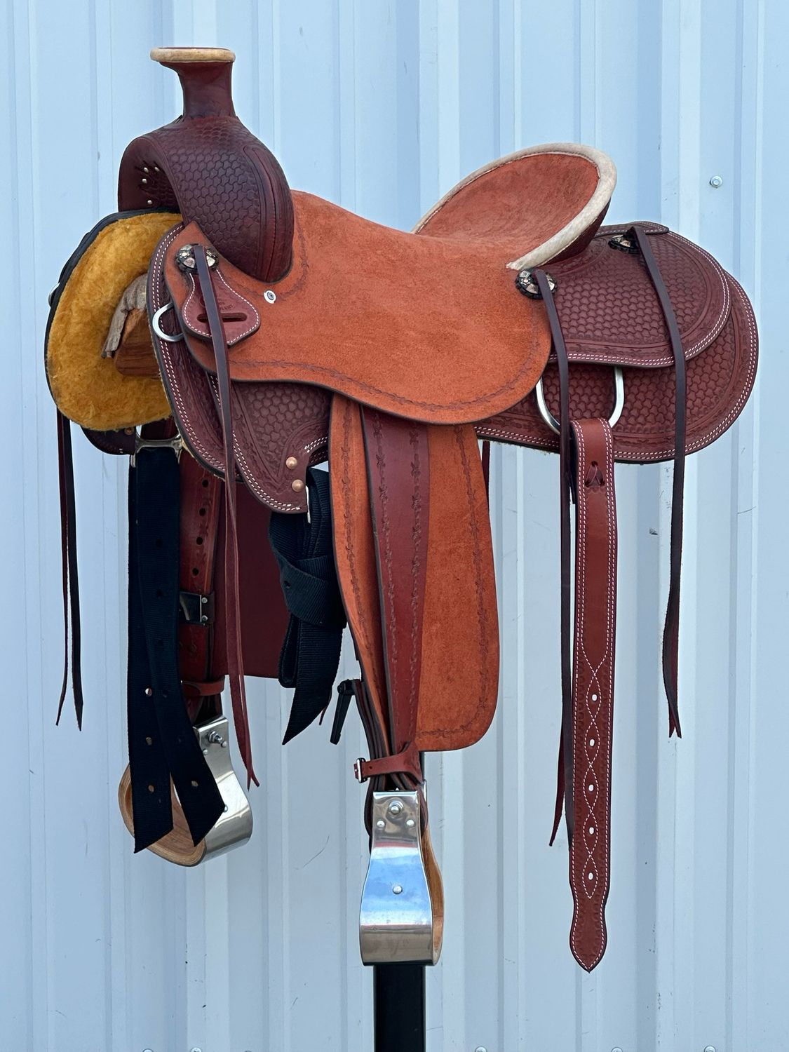 J Bar K Saddlery Ranch Roping Saddle with 15 1/2- inch High Back Seat Drop Plate Rigged Tooled Interlace with Barbwire Border Double Stitch Medium Finish