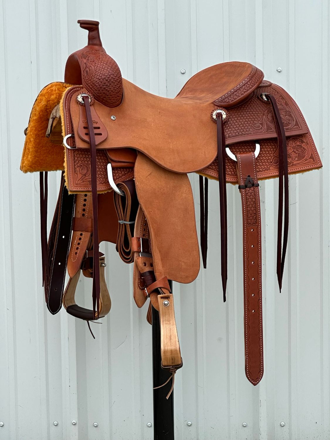 Robert Teskey Elite Ranch Cutting Saddle with a 15 3/4- inch Rough Out Seat Tooled Basket Weave with Floral Accent Medium Finish