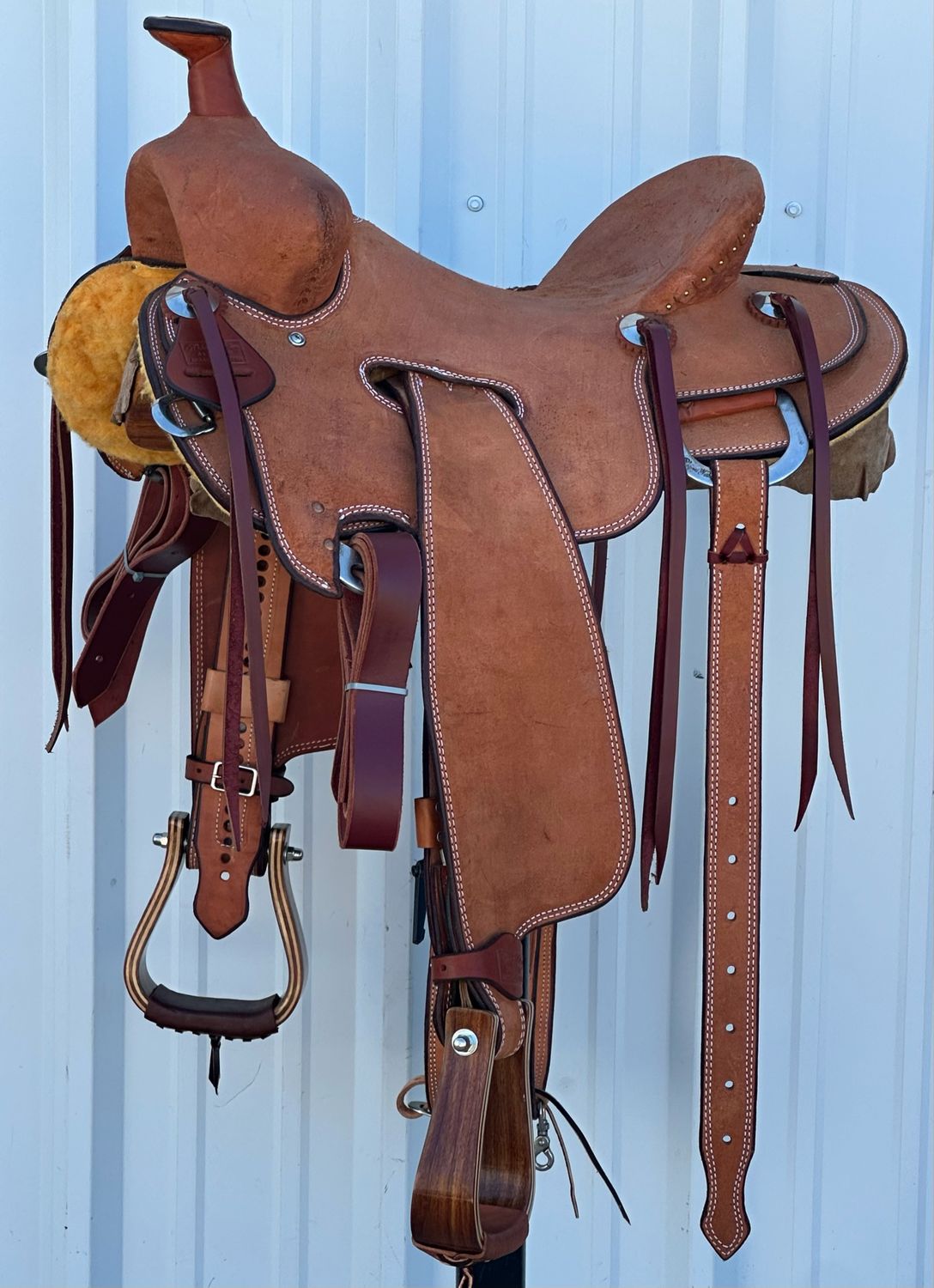 Robert Teskey Strip Down Seat Rig Ranch Roping Saddle with a 15 1/2- inch Rough Out Seat Double Stitch Light Medium Finish