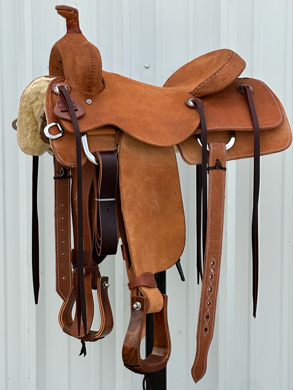 Robert Teskey Ranch Cutting Saddle with a 15 1/2- inch Rough Out Seat Light Medium Finish WJ- Tree