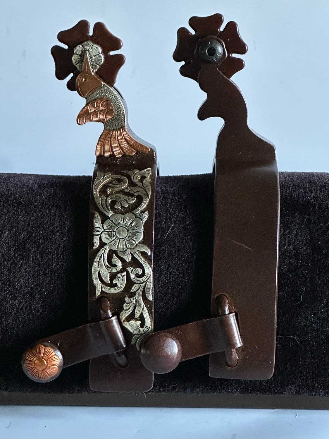 Ladies Western Spurs 1- inch Width Brown Steel Band with Floral GS Trim and 2- inch Length GS &amp; Copper Trim Colibri Shanks with 5- Point Clover Leave Rowels