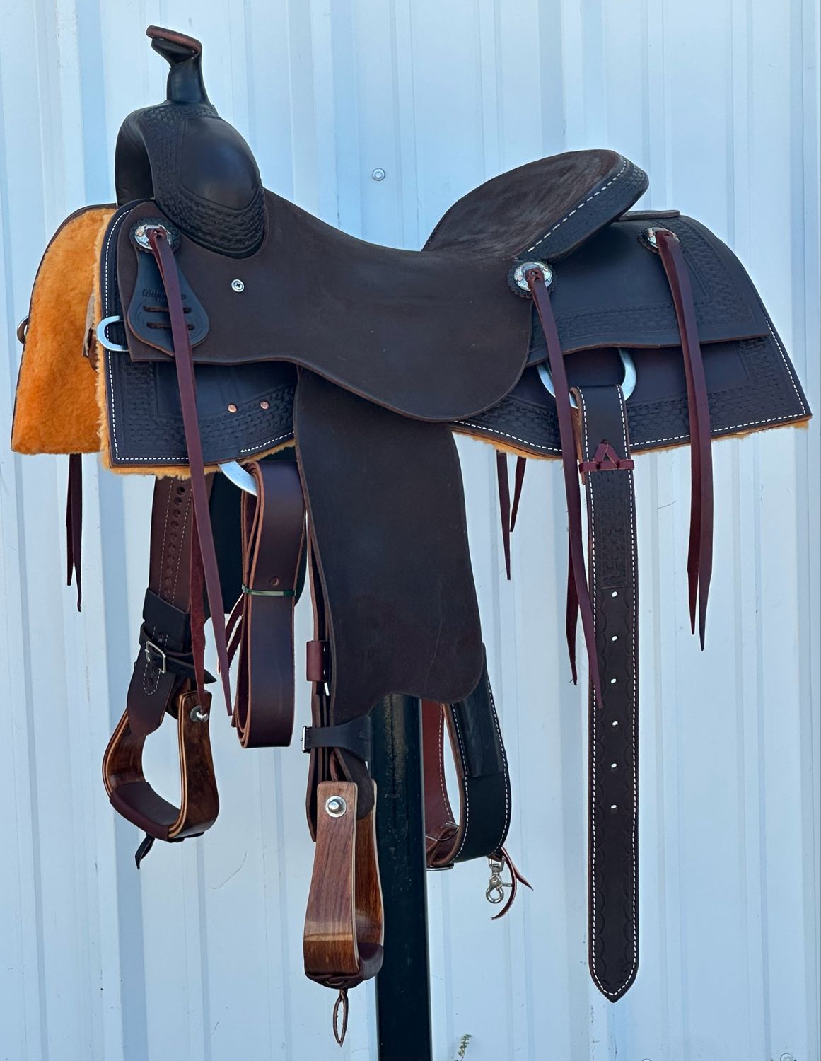 Robert Teskey Elite Cow Horse Saddle with a 16- inch Rough Out Seat Basket Weave Border Dark Finish