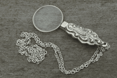 Magnifying Lens On Chain - Victorian Style (LPA)