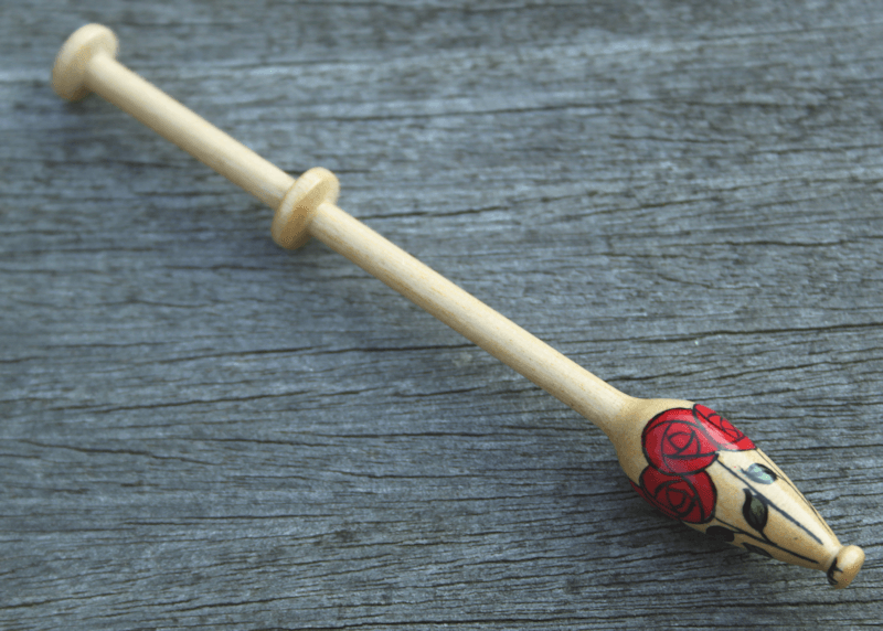 Painted Flanders Guatambu Lace Bobbin - Stylised red roses
