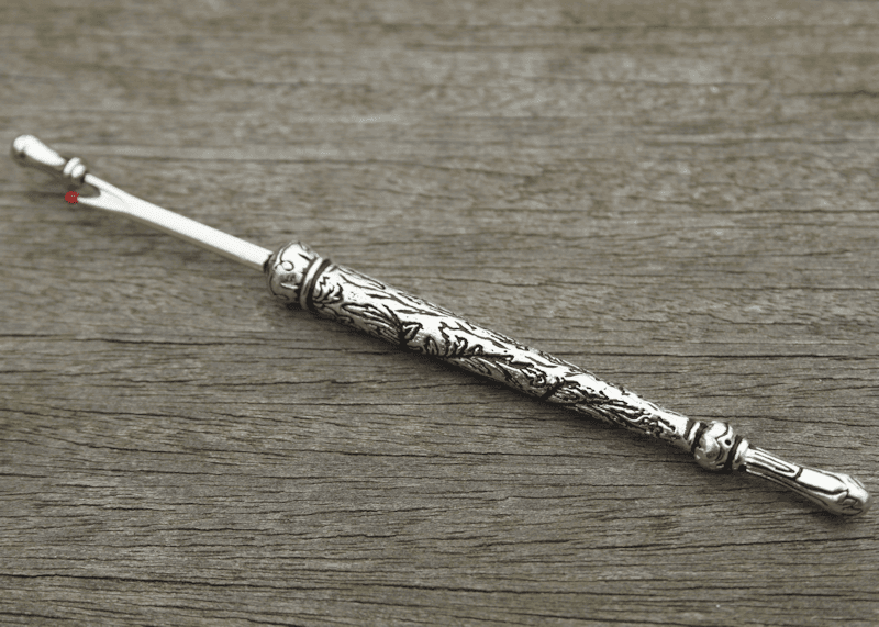 Seam Ripper - Large Pewter Floral Handle Seam Ripper - Large Pewter Floral Handle