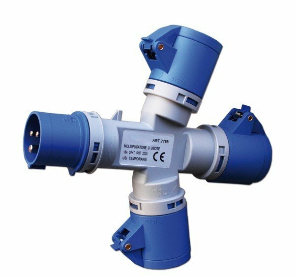 Moltiplicatore a 3 vie IP44 16 A