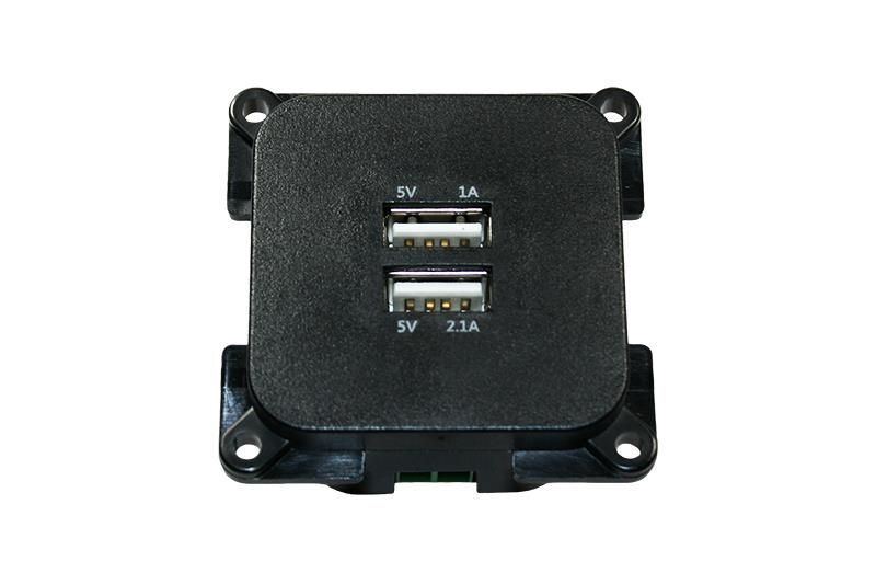 PRESA USB NERA C-LINE DOPPIA 3.1A