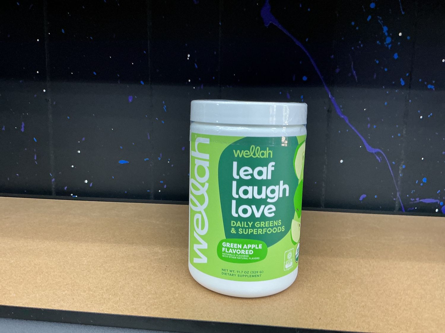 Wellah leaf Laugh love Daily Greens &amp; Green Apple