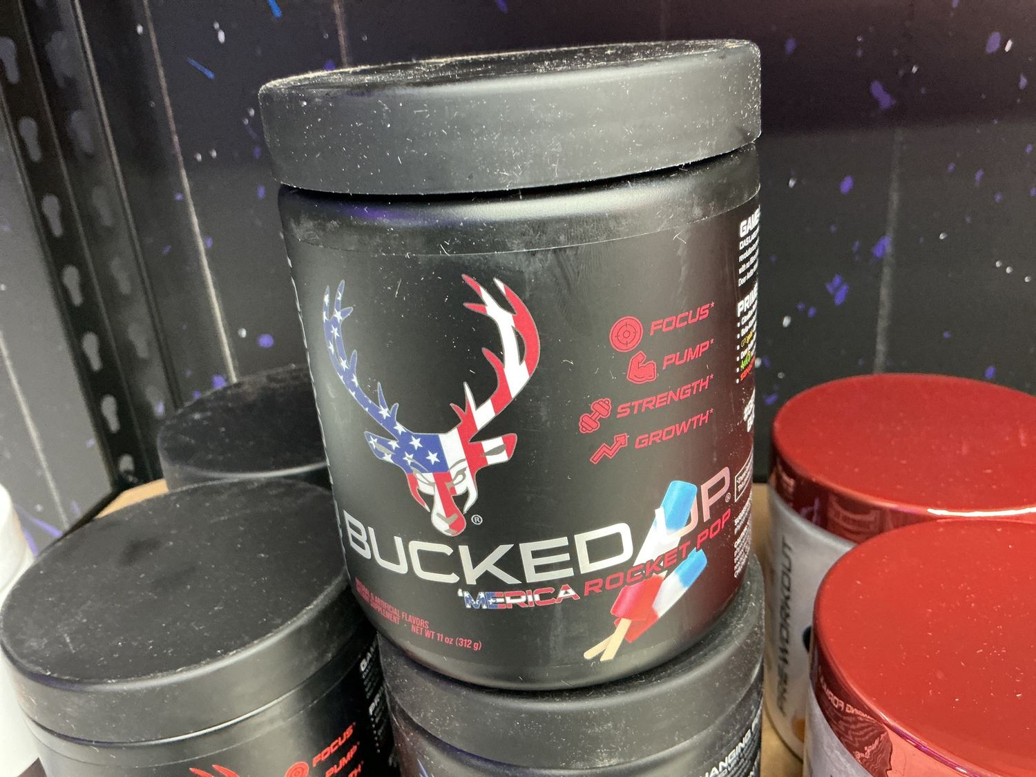 Bucked up pre workout, Flavor: Rocket pop