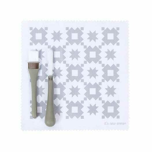 Oh Sew Clean Brush & Cloth Set