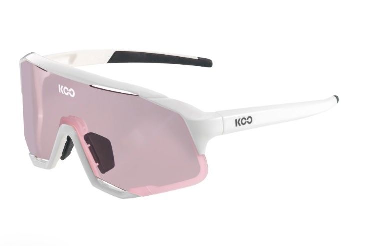 Demos White Photo Pink