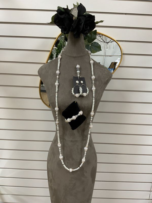 Majestic Grace Custom 4 pcs