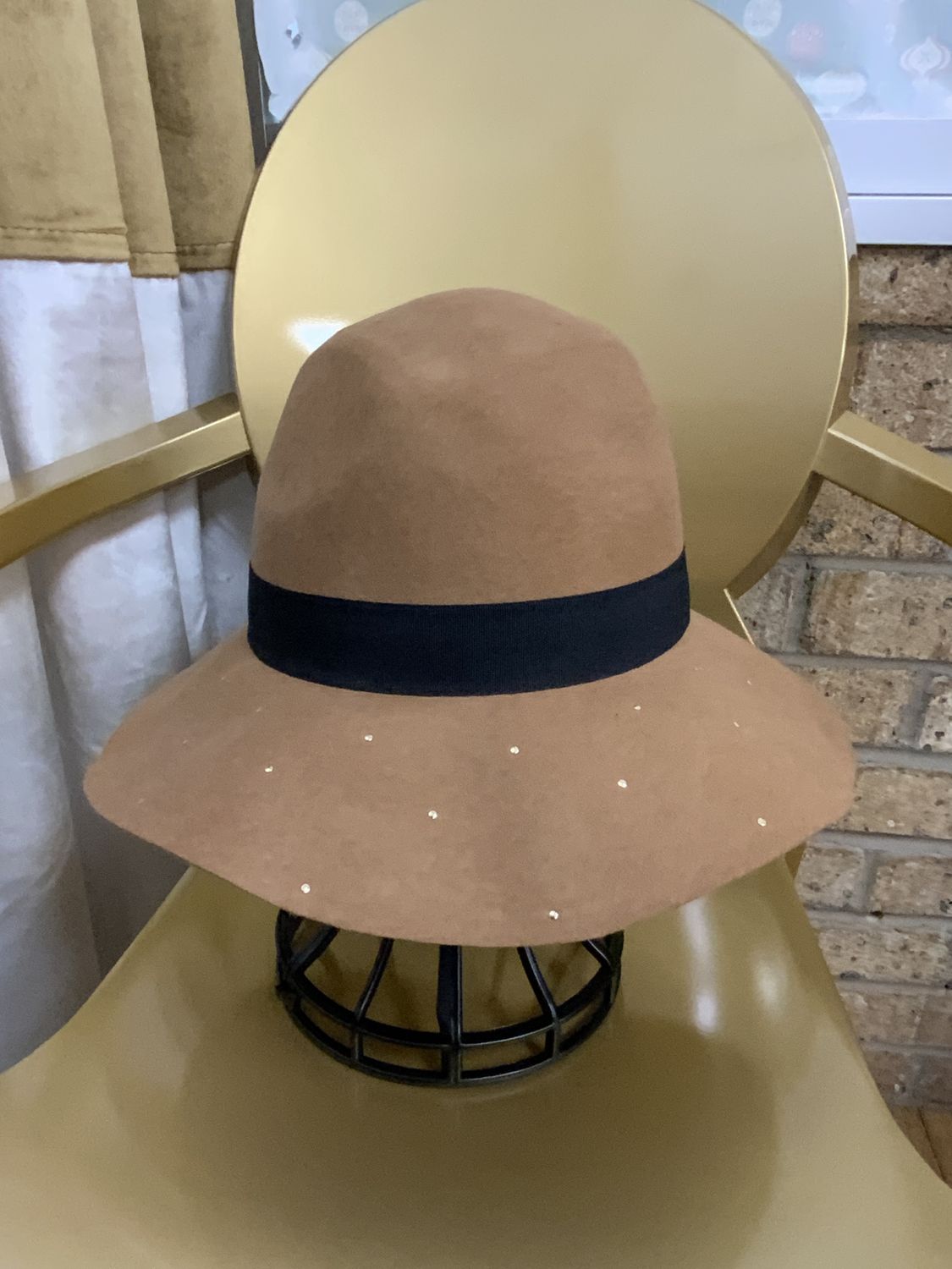 hat tan adjustable