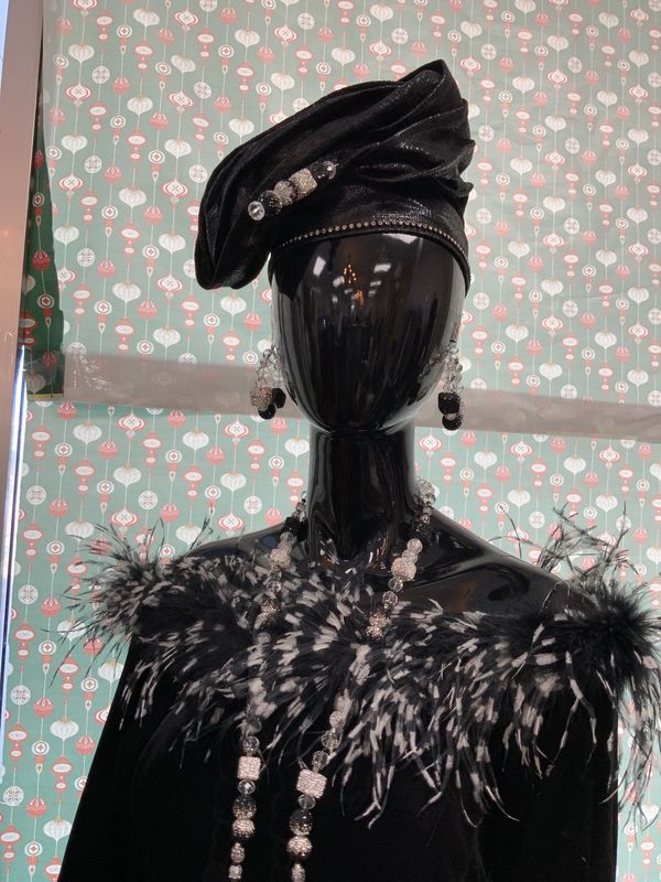 Hat Black Snake skin cloth, clear stone band trim