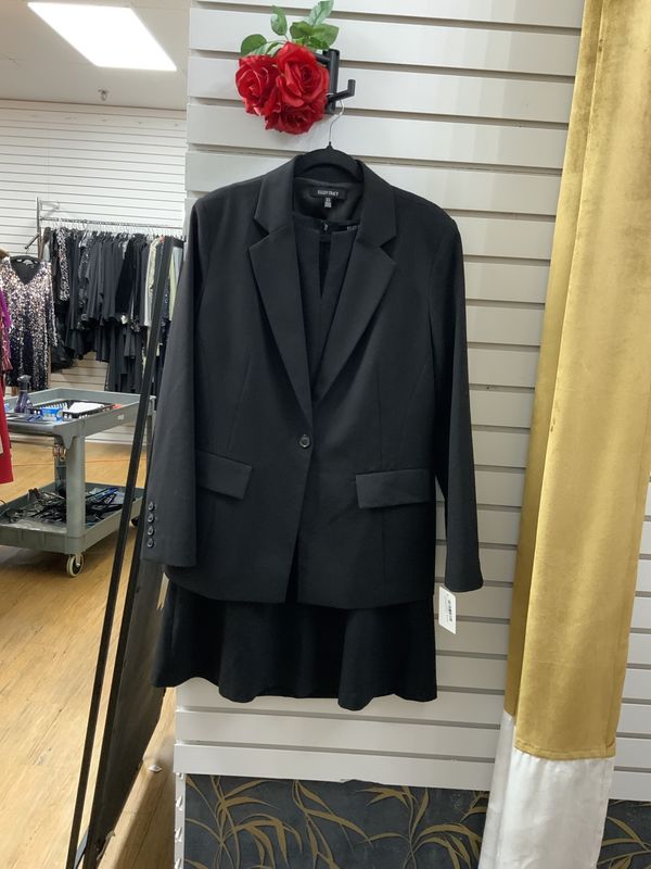 Suit 2 pcs Black Dress and Jacket Size  Reg Price 249.00