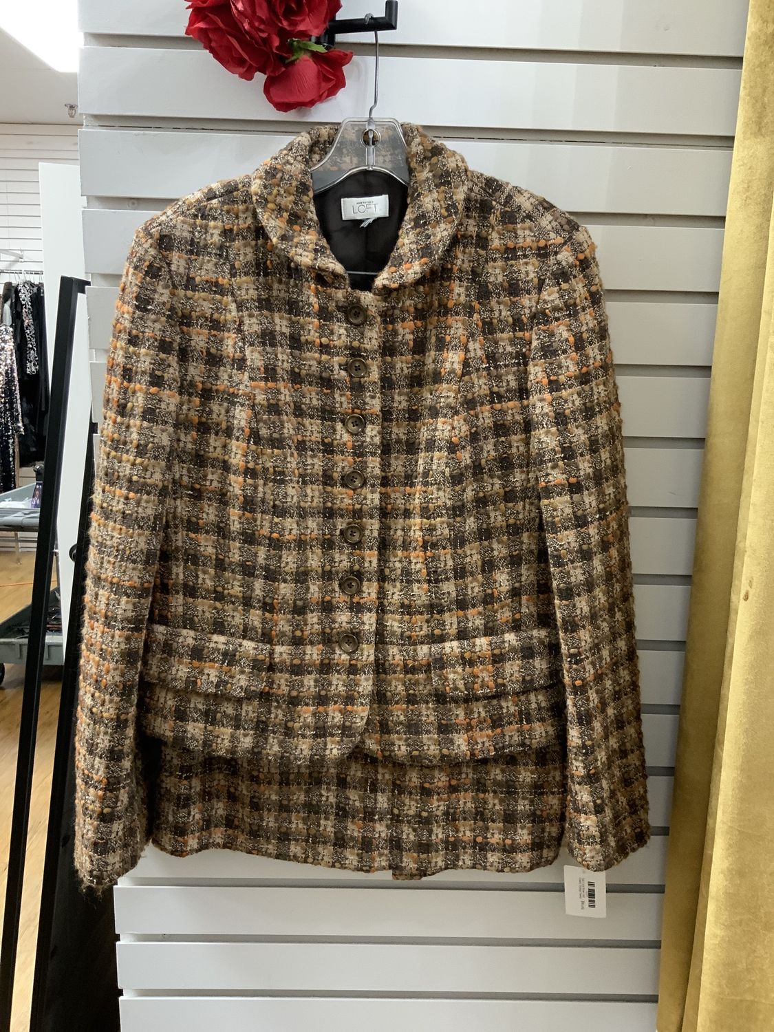 Suit 2 pcs Brown and Cream, Orange Tweed PinStrip Jacket and Skirt Size 12