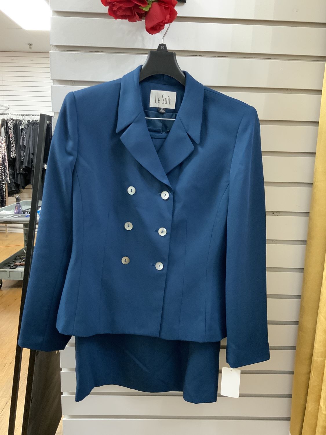 Suit 2 Pcs Green Double Breasted Jacket and Ruffle Bottom Skirt Size 10